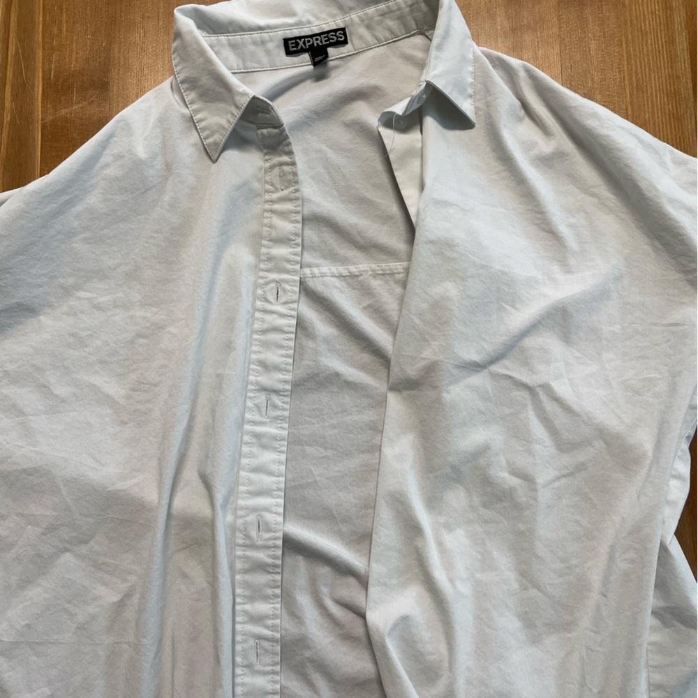 Women’s express dress shirt size small
